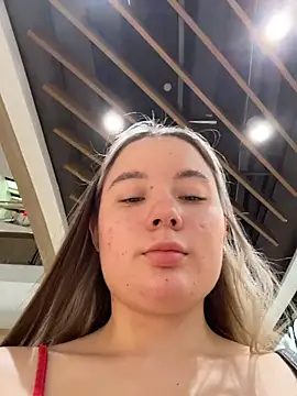 StephanieMur online show from February 8, 2026, 5:00 am