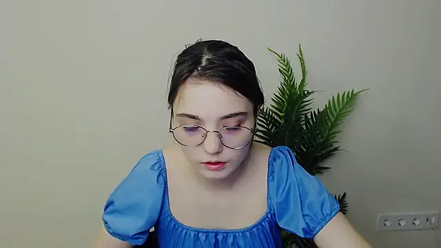 Sun Shine   online show from May 5, 2026, 9:34 pm