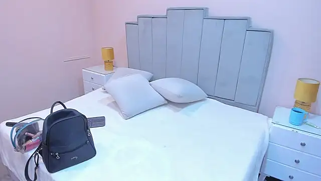 Snapshot of gabriela_lux chatting on September 24, 2025, 11:46 am gabriela lux online show from September 24, 2025, 11:46 am