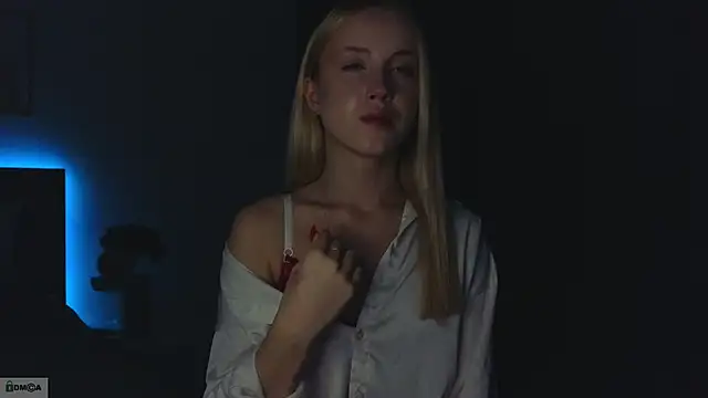 Adele Armas online show from September 8, 2025, 9:36 pm