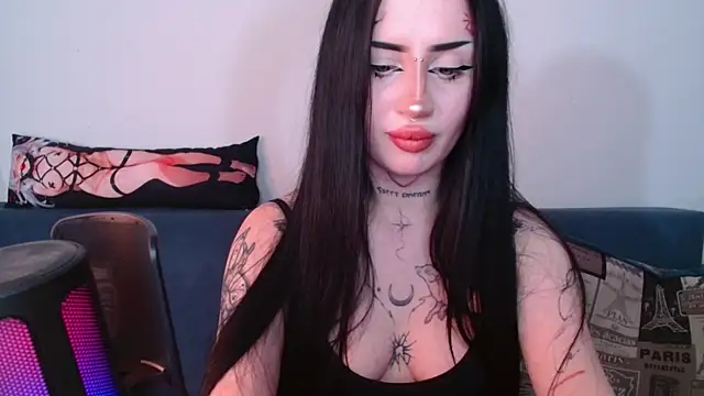 Snapshot of alisa_tattoogirl1 chatting on September 25, 2025, 5:16 pm alisa tattoogirl1 online show from September 25, 2025, 5:16 pm