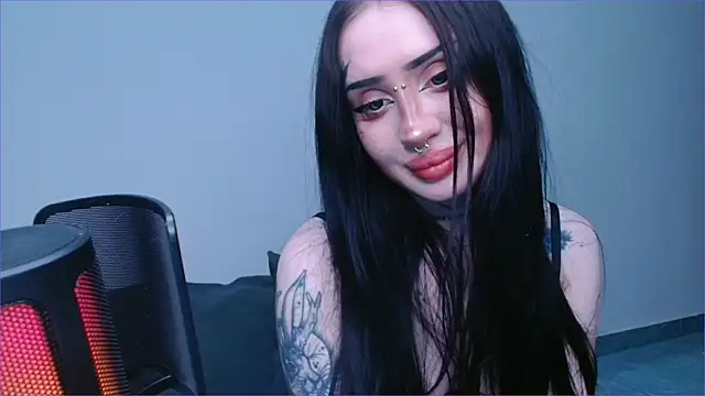 Snapshot of alisa_tattoogirl1 chatting on November 1, 2025, 10:12 pm alisa tattoogirl1 online show from November 1, 2025, 10:12 pm