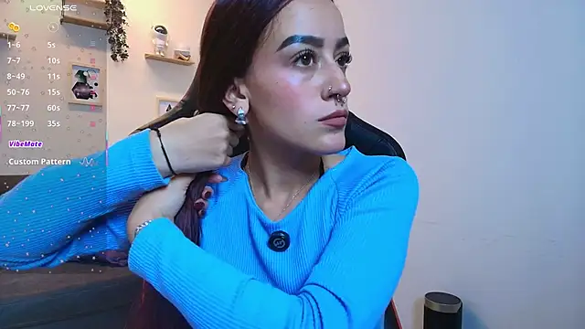 Snapshot of ViolethRosse chatting on September 22, 2025, 7:49 pm ViolethRosse online show from September 22, 2025, 7:49 pm