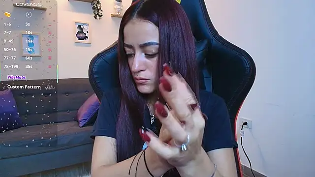 Snapshot of ViolethRosse chatting on September 27, 2025, 7:52 pm ViolethRosse online show from September 27, 2025, 7:52 pm