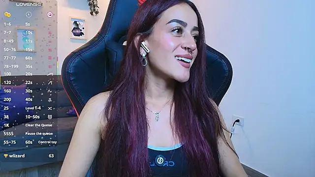 Snapshot of ViolethRosse chatting on October 1, 2025, 7:42 pm ViolethRosse online show from October 1, 2025, 7:42 pm