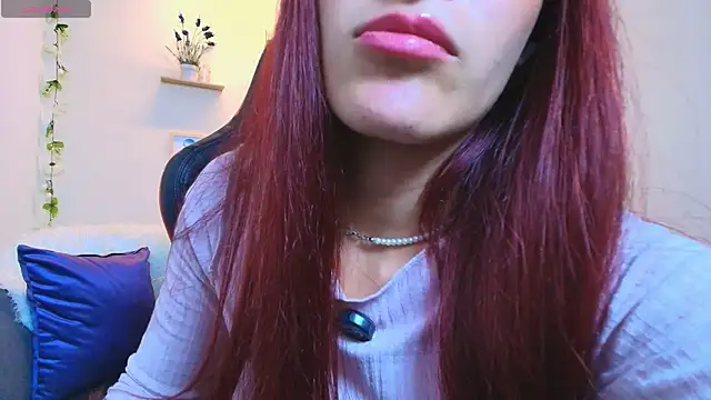 ViolethRosse online show from April 28, 2026, 2:27 am