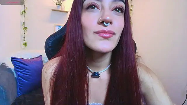 ViolethRosse online show from May 8, 2026, 2:06 am