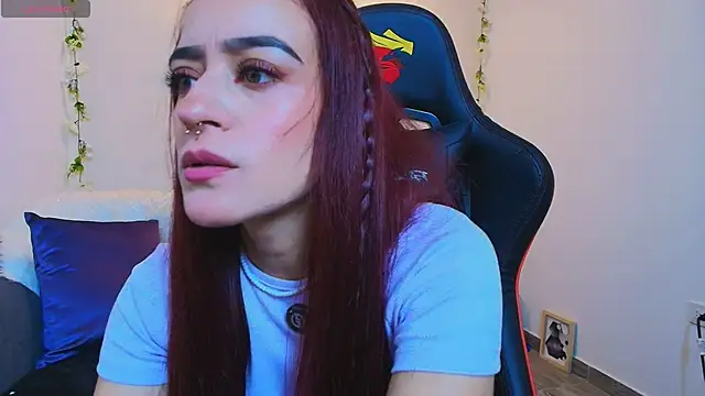 Snapshot of ViolethRosse chatting on June 27, 2026, 1:17 pm ViolethRosse online show from June 27, 2026, 1:17 pm