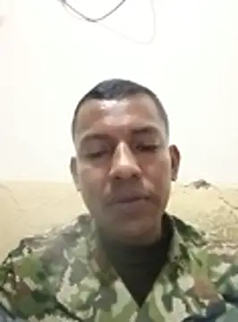 arnal32 online show from October 17, 2025, 3:53 am