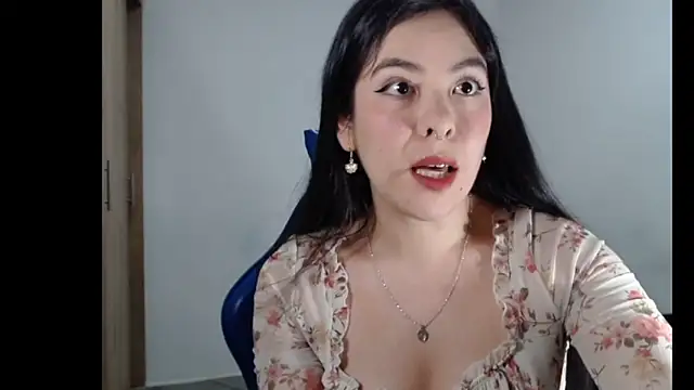 EloiseJun online show from March 16, 2026, 5:55 am