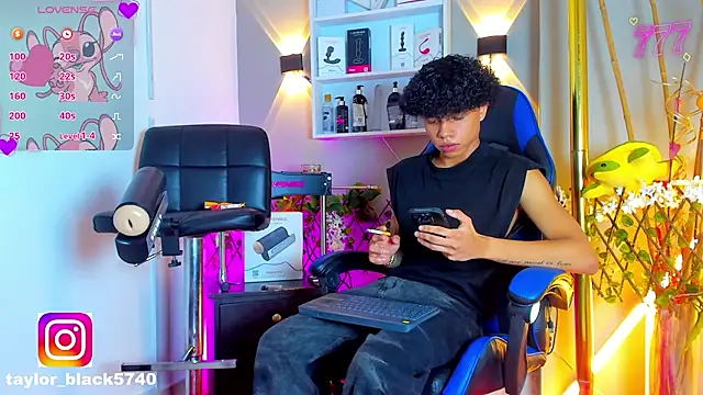  taylor black online show from August 6, 2026, 10:33 pm