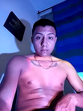 dereck14c online show from September 12, 2025, 3:28 am