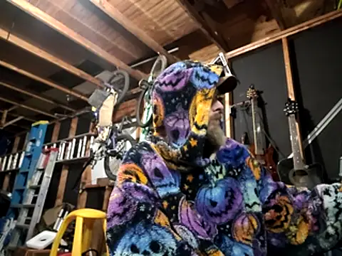 Snapshot of thejuicybacon chatting on February 17, 2026, 7:16 am thejuicybacon online show from February 17, 2026, 7:16 am