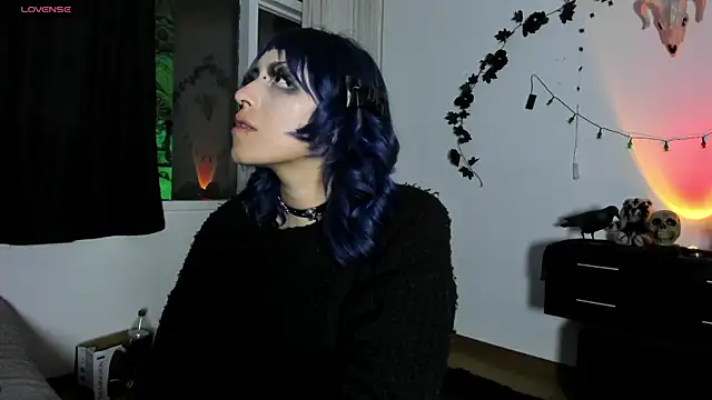 kattusauruss online show from September 28, 2025, 3:34 am