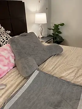 Snapshot of SableSin chatting on November 18, 2025, 1:44 am SableSin online show from November 18, 2025, 1:44 am