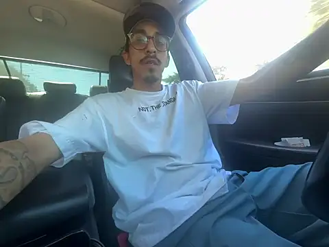 bigdickkane300 online show from July 6, 2026, 10:45 pm