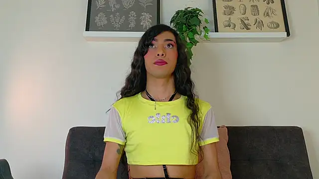 Snapshot of TiffValentinee_ chatting on February 27, 2026, 7:36 pm TiffValentinee online show from February 27, 2026, 7:36 pm