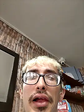 moorejhosua online show from September 23, 2025, 10:13 pm