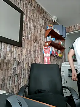 moorejhosua online show from September 24, 2025, 7:39 pm