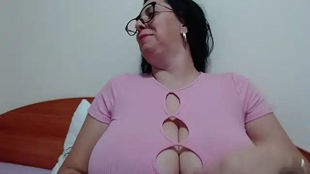 Snapshot of jollene chatting on October 26, 2025, 2:34 pm jollene online show from October 26, 2025, 2:34 pm