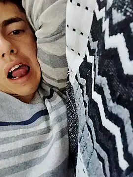 La Cosita 69 online show from October 10, 2025, 12:04 pm