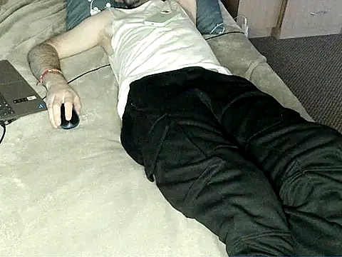 Snapshot of bul_boy chatting on March 14, 2026, 7:08 pm bul boy online show from March 14, 2026, 7:08 pm