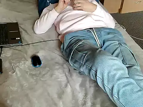 Snapshot of bul_boy chatting on March 23, 2026, 9:24 am bul boy online show from March 23, 2026, 9:24 am