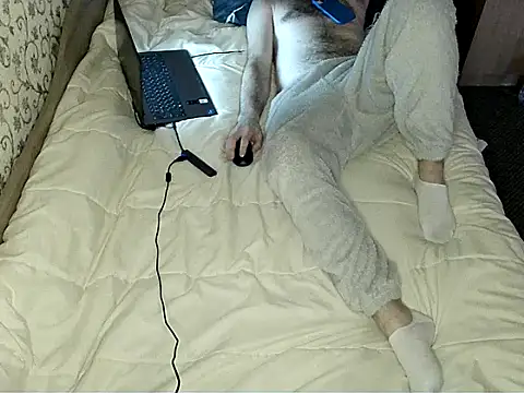 Snapshot of bul_boy chatting on April 1, 2026, 6:38 pm bul boy online show from April 1, 2026, 6:38 pm