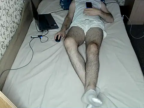 Snapshot of bul_boy chatting on April 17, 2026, 6:00 pm bul boy online show from April 17, 2026, 6:00 pm