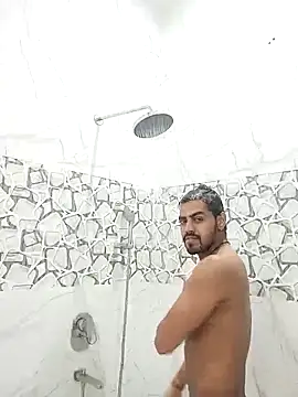 Snapshot of fireboyyyyy chatting on October 17, 2025, 11:18 pm fireboyyyyy online show from October 17, 2025, 11:18 pm