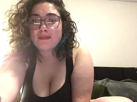 paigeycakes online show from December 20, 2025, 5:36 am