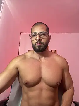 magnumchris online show from May 6, 2026, 2:33 pm