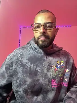 magnumchris online show from May 12, 2026, 11:51 am