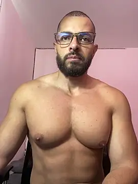 magnumchris online show from May 13, 2026, 3:53 pm