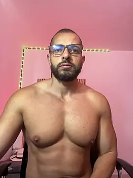 magnumchris online show from May 14, 2026, 1:18 pm