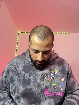 magnumchris online show from June 6, 2026, 1:32 am
