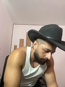 magnumchris online show from June 9, 2026, 7:25 pm