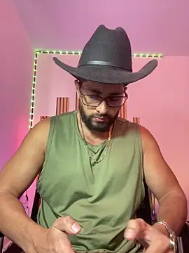 magnumchris online show from June 20, 2026, 8:22 pm