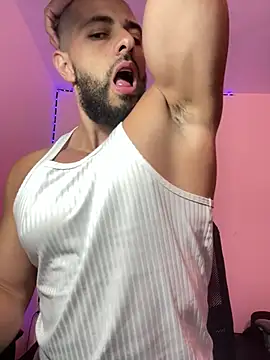 magnumchris online show from July 5, 2026, 10:39 pm