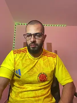 magnumchris online show from July 8, 2026, 3:00 am