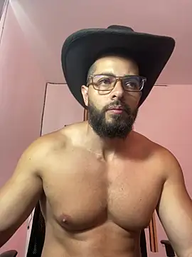 magnumchris online show from July 15, 2026, 2:33 pm