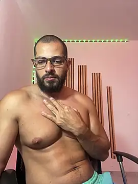 magnumchris online show from July 17, 2026, 3:39 pm