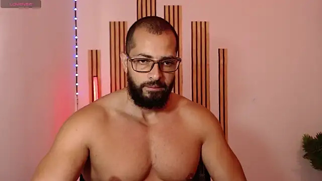 magnumchris online show from July 18, 2026, 2:21 pm