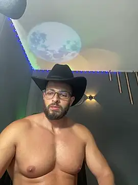 magnumchris online show from August 4, 2026, 8:44 pm