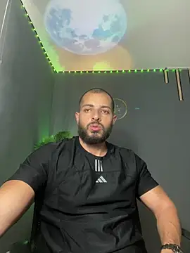 magnumchris online show from August 6, 2026, 7:27 pm