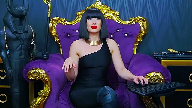 LaraMaeve online show from November 21, 2025, 5:50 am