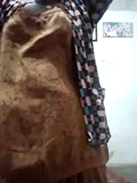 aunty sumy online show from December 4, 2025, 1:04 am