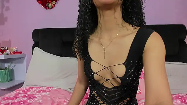 KendallWings online show from November 29, 2025, 4:26 am