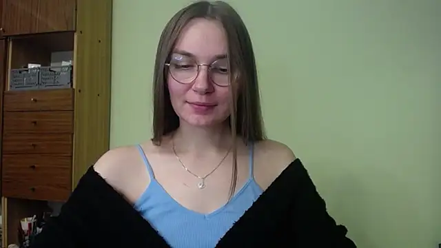 LooveELLYx online show from December 3, 2024, 2:38 pm