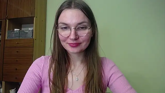 LooveELLYx online show from December 10, 2024, 5:33 pm